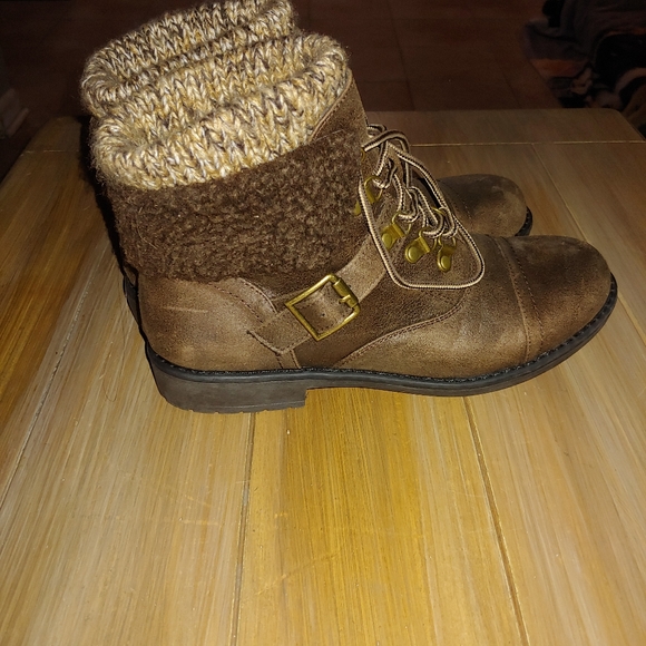 Cliffs Brown short ankle boot - Picture 2 of 4
